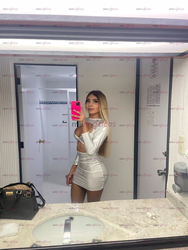 FOTOS DE MUÑEQUITA CON VERGA Y UN RICO CULO 100% REAL