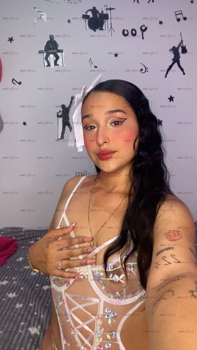 FOTOS DE HOLA AMOR SOY TALIA, LINDA JOVENCITA COLOMBIANA, CON GANAS DE SEXO RIKO