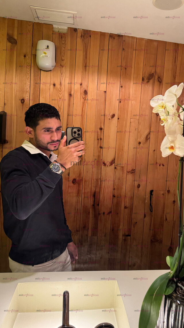 FOTOS DE JOVEN, VENEZOLANO 24 AÑOS DOTADO, VARONIL, DIVERTIDO CON LUGAR