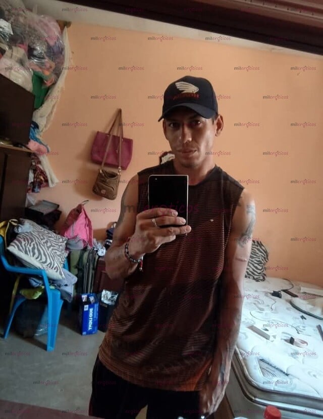FOTOS DE ME LLAMO DANIEL 30 AÑOS TATUADO Y ME ACOPLO AL 100
