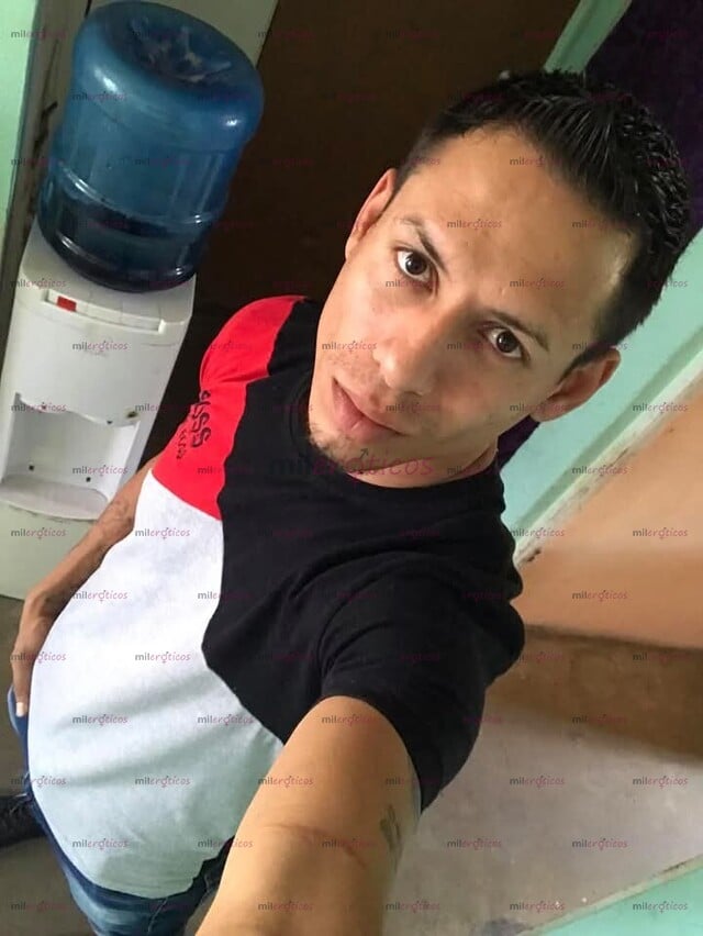 FOTOS DE ME LLAMO DANIEL 30 AÑOS TATUADO Y ME ACOPLO AL 100
