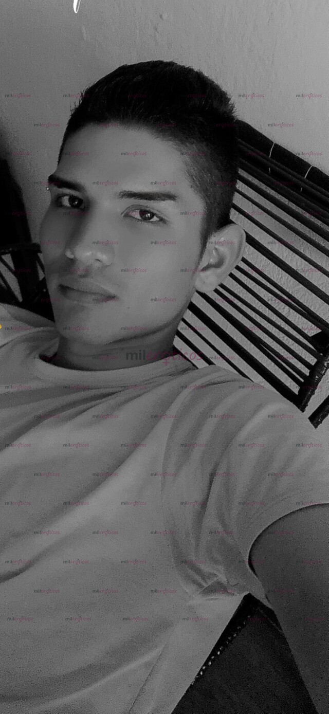 FOTOS DE LLEGÓ FLACO EXCLUSIVO PARA DARTE UN SEXO DURO Y APASIONADO