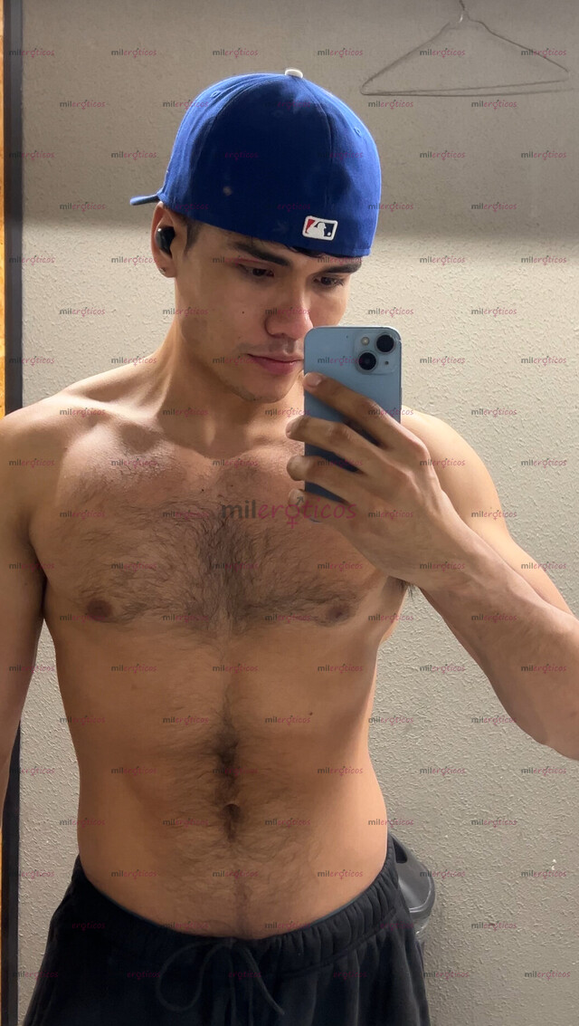 FOTOS DE MAURICIO CHICO NUEVO EN LA CIUDAD 20 AÑOS, CUENTO CON LUGAR