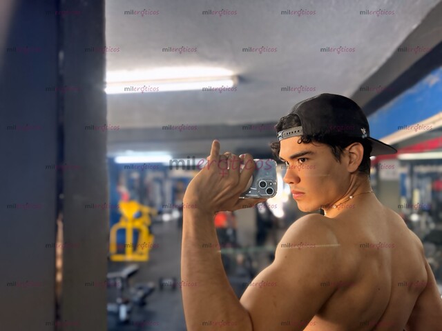 FOTOS DE MAURICIO CHICO NUEVO EN LA CIUDAD 20 AÑOS, CUENTO CON LUGAR