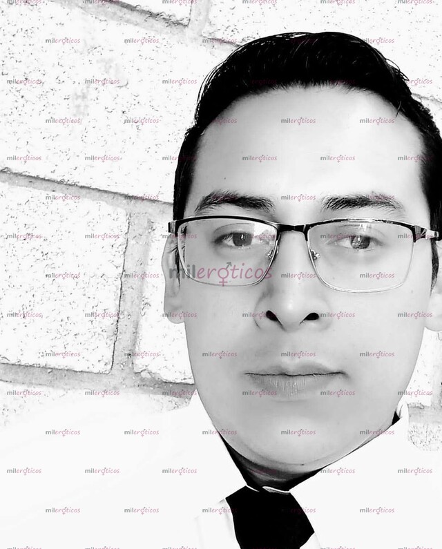 FOTOS DE COMPLEXIÓN MEDIANA, MORENO, PROMEDIO DE ESTATURA