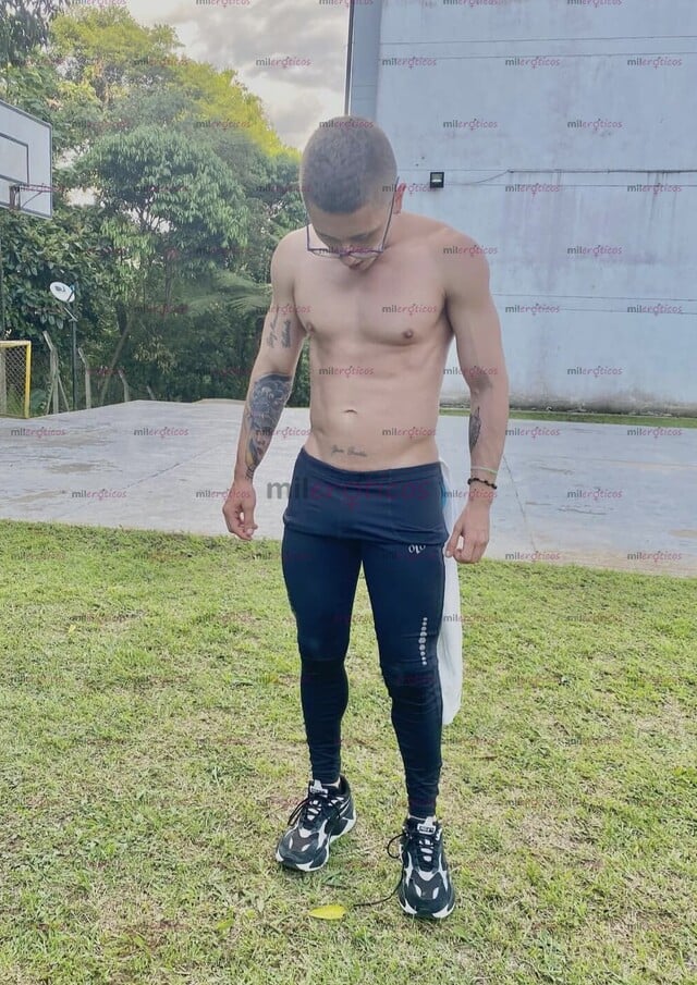 FOTOS DE PAISA MACHITO EN MEDELLÍN , CON BUENA VERGA Y CULO PA COMPLACERTE DISP 24H