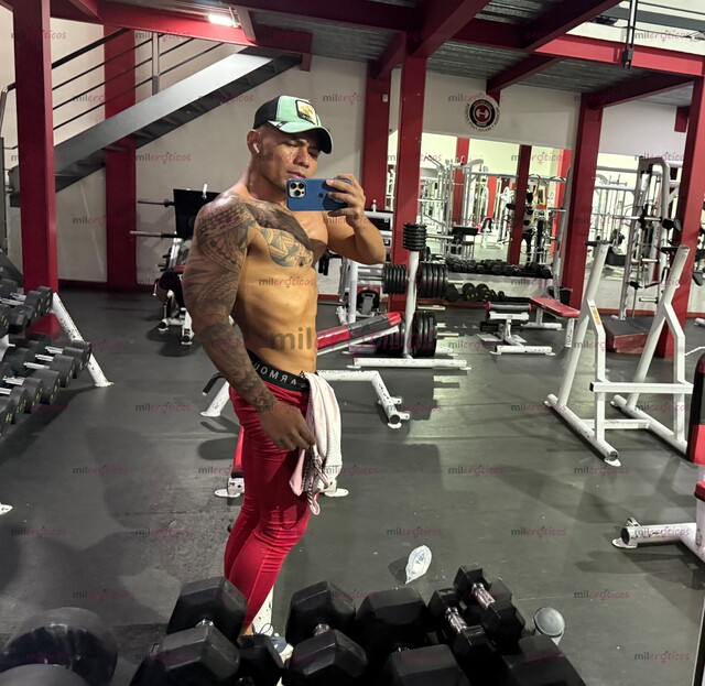 FOTOS DE MI SERVICIO ES CARO TÓMALO EN CUENTA NO PROMO NO DESCUENTO ACTIVO TATUADO