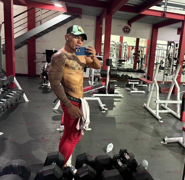 FOTOS DE MI SERVICIO ES CARO TÓMALO EN CUENTA NO PROMO NO DESCUENTO ACTIVO TATUADO