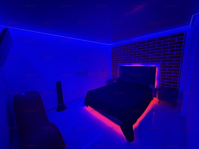 FOTOS DE SE BUSCAN CHICAS PARA TRABAJAR EN APARTARSTUDIO EN BOGOTÁ, CÓMODO AMPLIO SEGURO