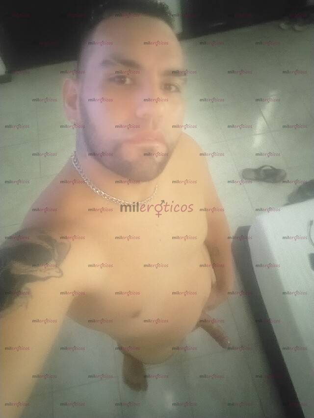 FOTOS DE HOLA SOY ANDREW JOVEN SUPER ATENTO Y LECHERO VERGON