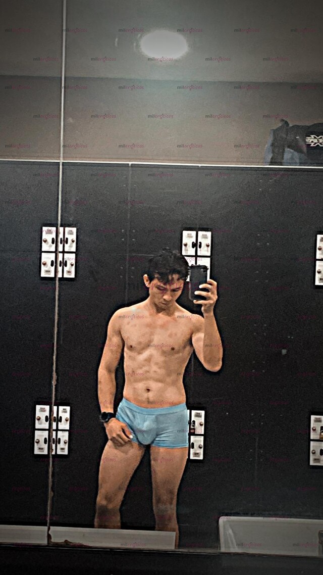 FOTOS DE JOVEN VARONIL ACTIVO (EVENTOS ESPECIALES Y O SERVICIO PRIVADO)