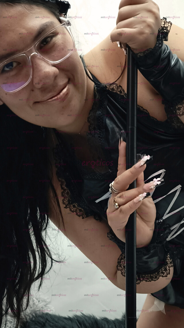 FOTOS DE QUIERES UNA MUCAMA EN TU CAMA HACIENDOTE COSAS RICAS