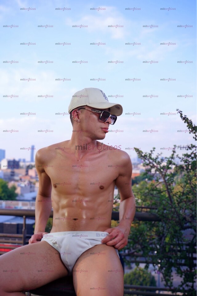 FOTOS DE JOVEN COLOMBIANO LECHERO ACTIVO MORBOSO (DISCRETO)