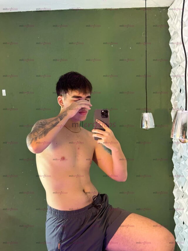 FOTOS DE JOVEN PAISA VERSATIL CON ANCIAS DE COMPLACERTE EN TUS SUEÑOS Y EN LA CAMA