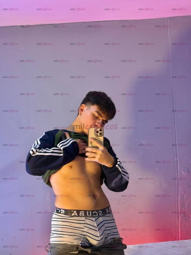 FOTOS DE JOVEN PAISA VERSATIL CON ANCIAS DE COMPLACERTE EN TUS SUEÑOS Y EN LA CAMA