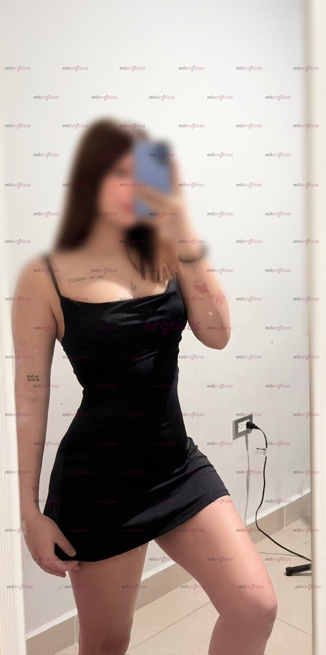 FOTOS DE CHICA DE 20 AÑOS RECIÉN LLEGADA A LA CIUDAD .