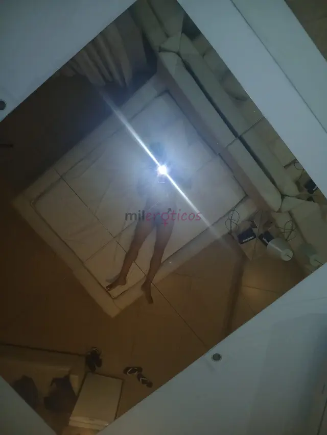 Meu nome e alejandro tenho 29 anossou extrangeiro 1 70 cm de altura sou versatil curto sexo intenso e sem frescura nao tenho pressa gosto de aproveita...