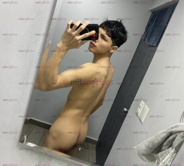 FOTOS DE HOLA SOY CHARLY Y SOY APERLADO ,MIDO 1.74 ,PESO 58KG SOY DELGADO