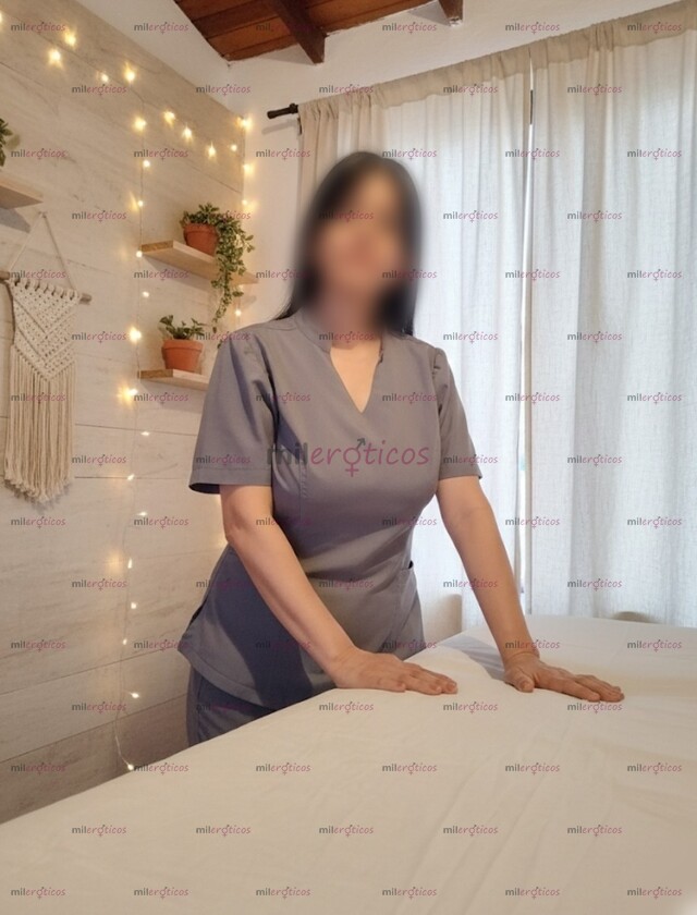 FOTOS DE MASAJE PROFESIONAL Y SENSORAL REFUGIO DONDE TUS DESEOS Y BIENESTAR SE ENCUENTRAN