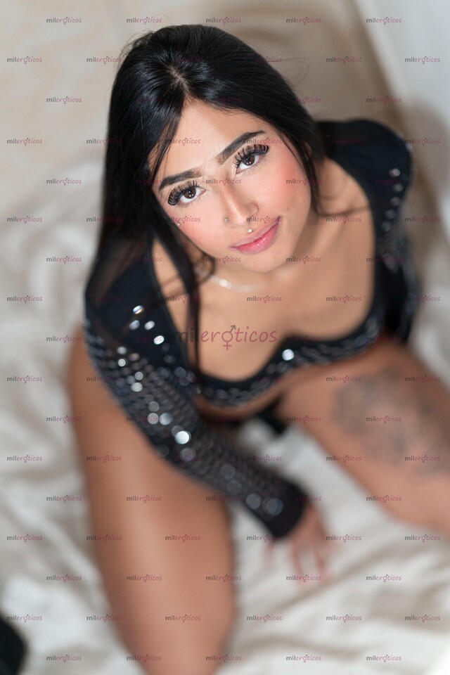 FOTOS DE CON TAN SOLO 18 AÑITOS. PERO CON LA VAGINA MAS APRETADITA Y HUMEDA QUE VAS A