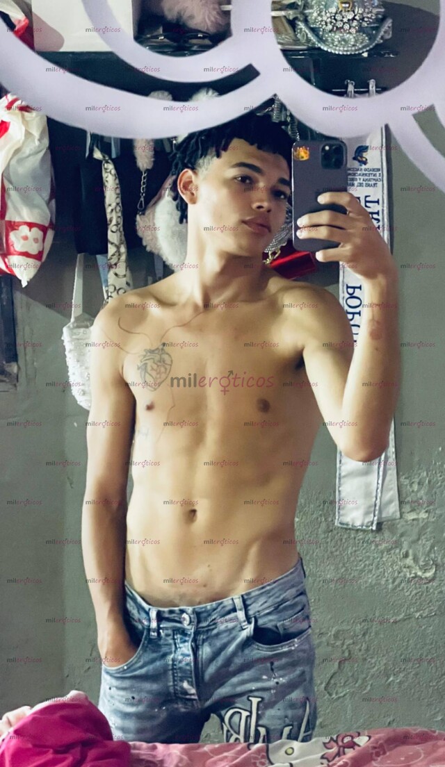 FOTOS DE ENYER CHICO VERSATIL DISPUESTO A TODO 23 CENTÍMETROS DE VERGA