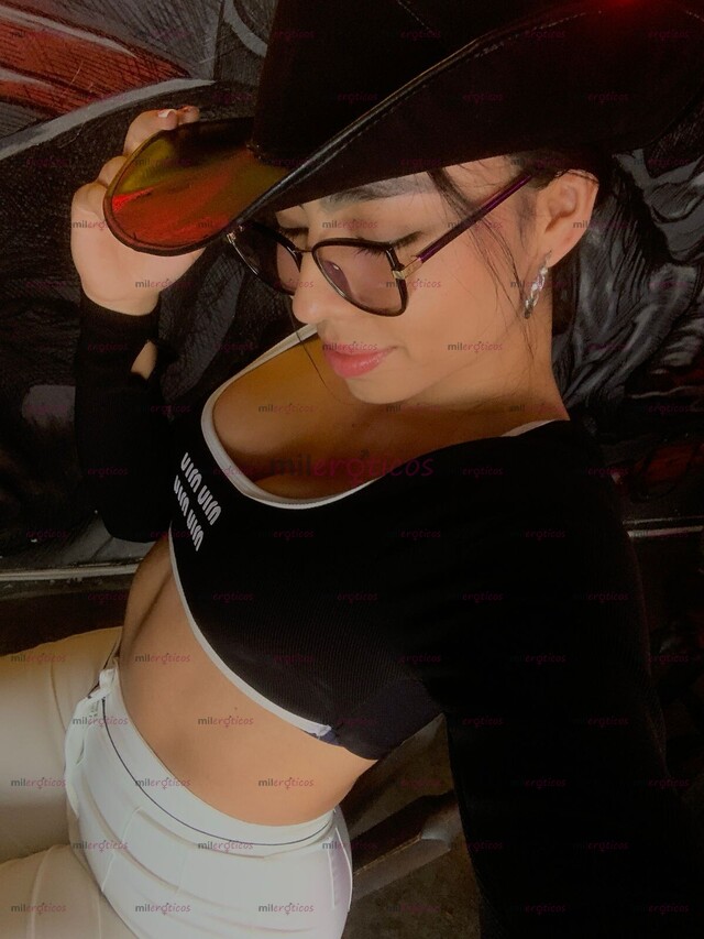 FOTOS DE NUEVA EN LA PÁGINA CUERPO ATLETICO CON SENOS FIRMES Y COLA GRANDE NATURAL ANGIE