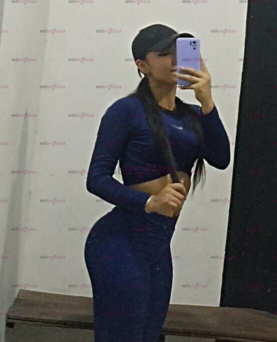 FOTOS DE NUEVA EN LA PÁGINA CUERPO ATLETICO CON SENOS FIRMES Y COLA GRANDE NATURAL ANGIE