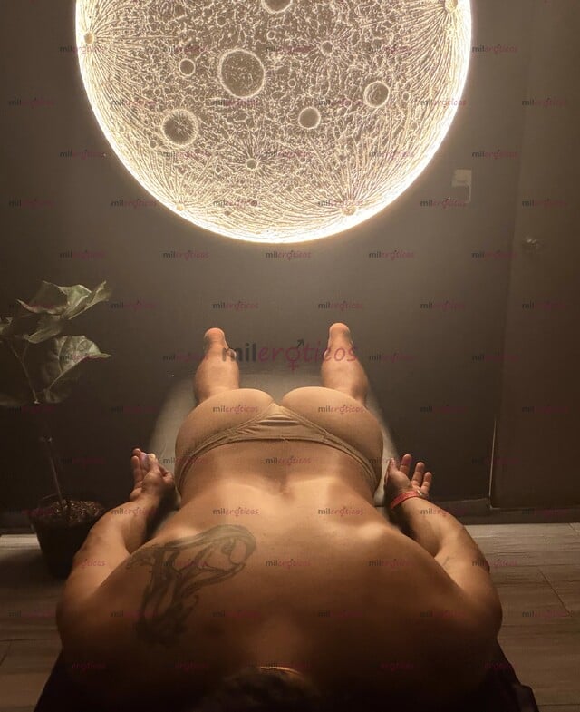 FOTOS DE CHICO LATINO CON BUEN CULO Y CUERPO TRABAJADO, INTER.
