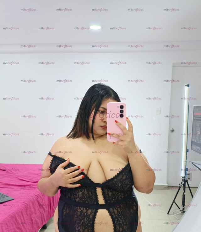 FOTOS DE DIVIÉRTETE TOCANDO MIS PECHOS Y SINTIENDO COMO CHOCAN MIS NALGAS CON TU CUERPO