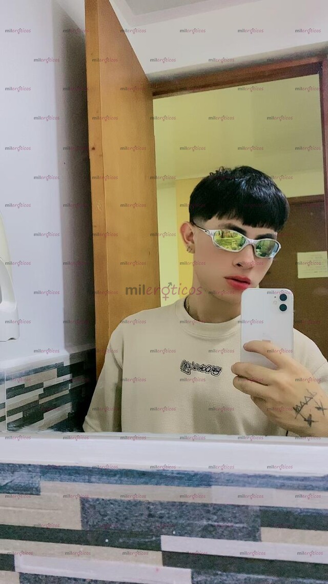 FOTOS DE JOVEN SORNERO CALIENTE DISPUESTO Y COMPLACIENTE