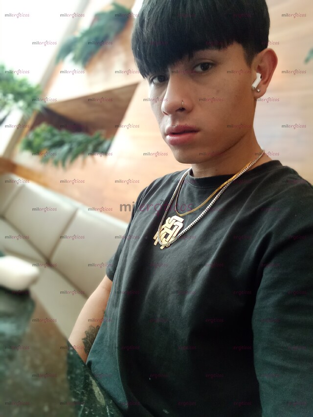 FOTOS DE JOVEN SORNERO CALIENTE DISPUESTO Y COMPLACIENTE