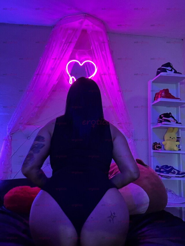 FOTOS DE QUIERES VER CÓMO SE PIERDE TU VERGA ENTRE MIS TETAS?