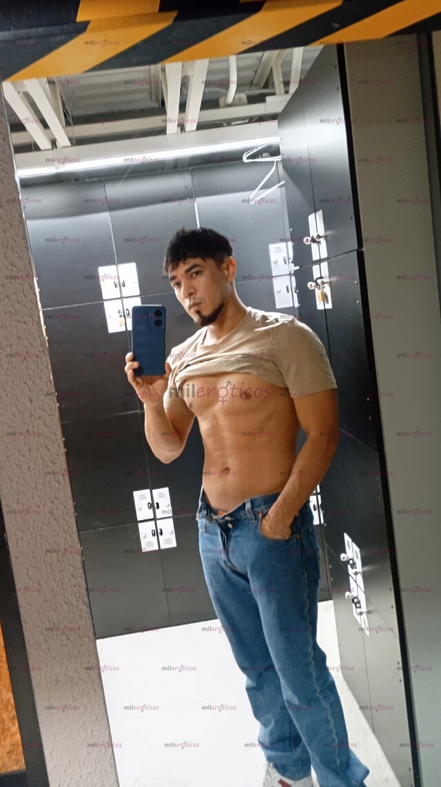 FOTOS DE FER CHAPARRO VIENE A DARTE SERVICIO DE VIDEOLLAMADA