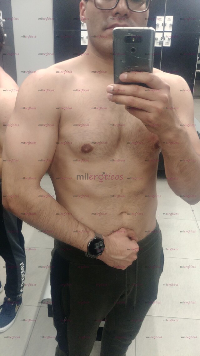 FOTOS DE HOMBRE SEXY MADURO DE 33 AÑOS COMPLACIENTE