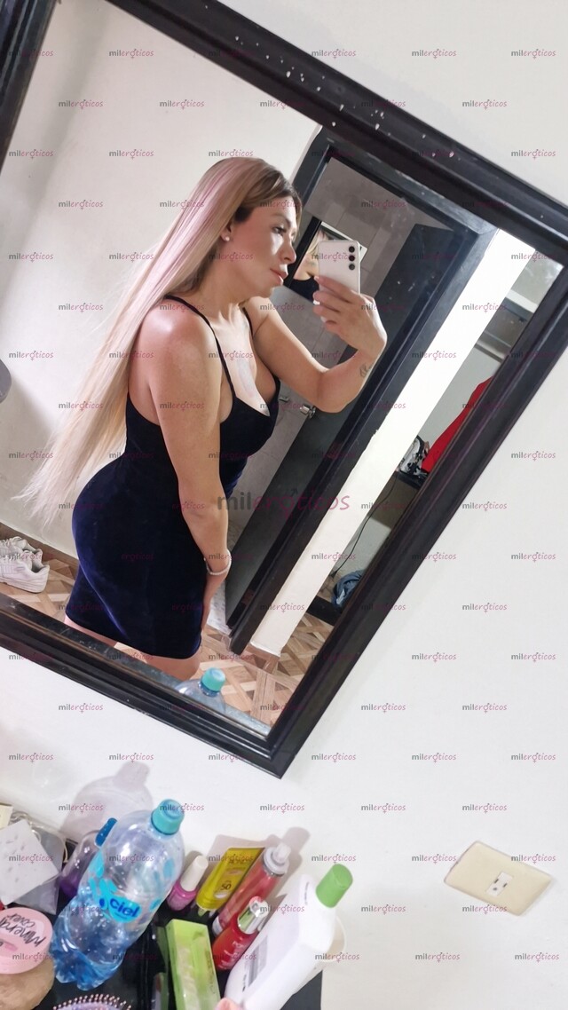 FOTOS DE DISPONIBLE!! MUJER CON POLLA VENOSA 19CM MORBOSA CON VERGA LECHERA MORBOSA