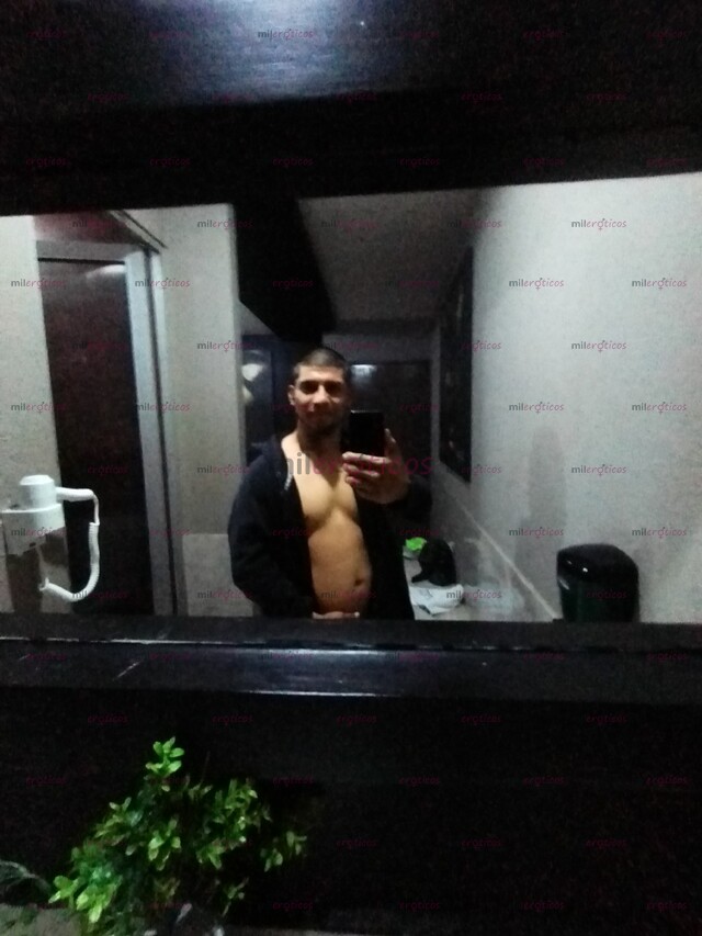 FOTOS DE AUTENTICO MEXICANO DE SANTA CATARINA (CUERPO ATLÉTICO)