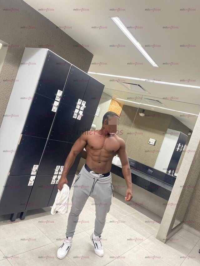 FOTOS DE NEGRO AFRICANO , VERGON LECHERO ATENCIÓN PARA GAY