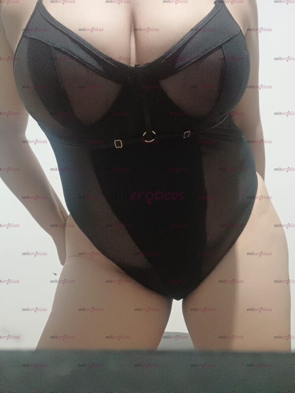 FOTOS DE KARINA. SEÑORA JOVEN. CON LUGAR DISCRETO