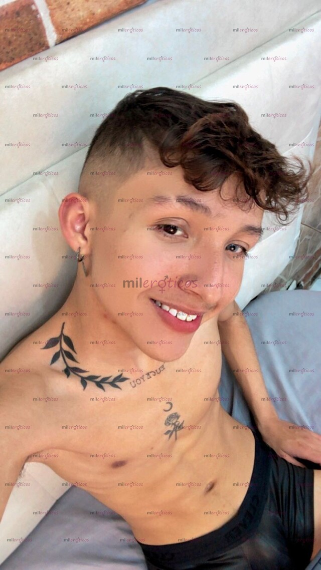 FOTOS DE CHICO UNIVERSITARIO CON GANAS DE COMPLACERTE