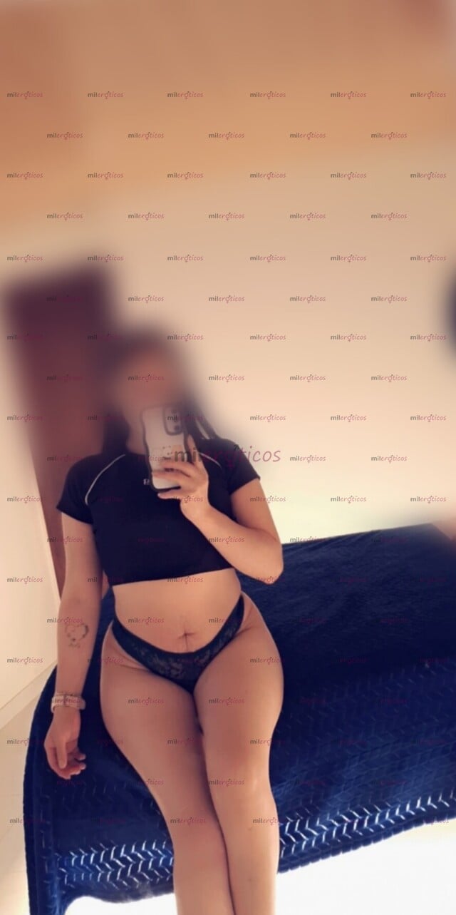 FOTOS DE ZOE ;ROLA DE CARA LINDA,CABELLO LARGO NEGRO ; DELGADA PIEL BL