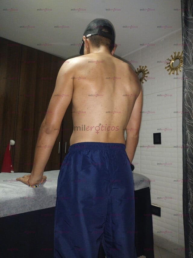 FOTOS DE SENSUAL FOOT FETISH MASSAGE EXPERIENCE IN MEDELLIN