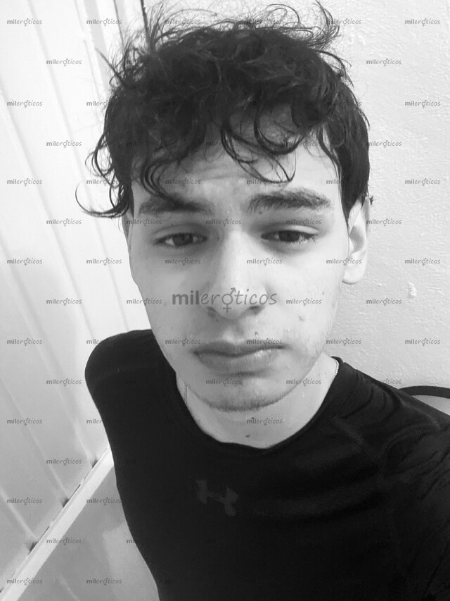 FOTOS DE TENGO 18 AÑOS ESTOY EN PREPA Y SOY ALGO TÍMIDO AL PRINCIPIO.