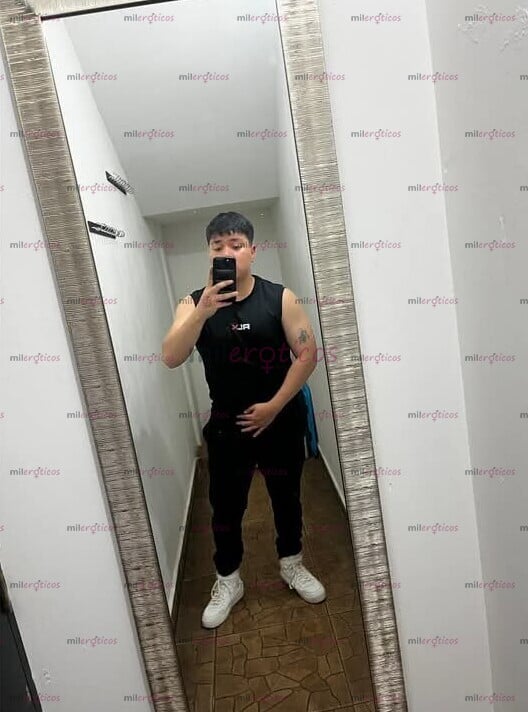 FOTOS DE VEN Y DÉJATE LLEVAR POR UN JOVEN DE 24 AÑOS QUE ESTÁ DISPUESTO A COMPLACERTE