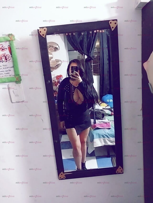 FOTOS DE DAMA EROTICA CON GANAS DE CUMPLIR TUS DESEOS Y HACERTE FELIZ DARTE PLACER Y FELI