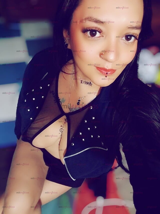 FOTOS DE DAMA EROTICA CON GANAS DE CUMPLIR TUS DESEOS Y HACERTE FELIZ DARTE PLACER Y FELI
