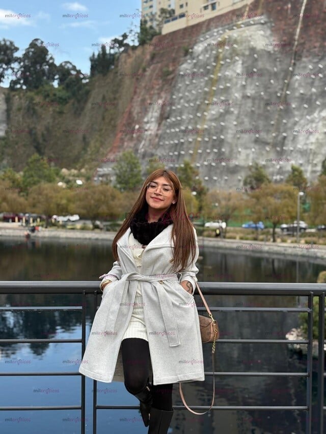 FOTOS DE TE HAGO UNA GARGANTA PROFUNDA CON MI CARA DE TIERNA SUMISA
