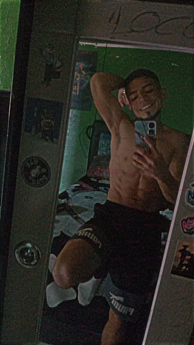 FOTOS DE JOVEN ATLETICO CON 19 CM AMANTE DISCRETO ADICTO AL SEXO