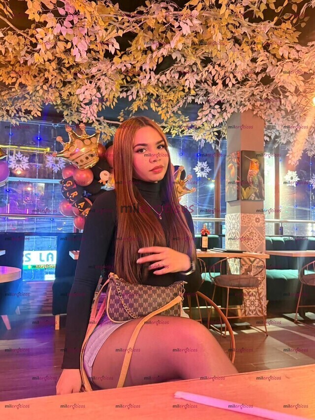 FOTOS DE SOY TODO LO QUE BUSCAS MÁRCAME Y TE COMPLAZCO RICO