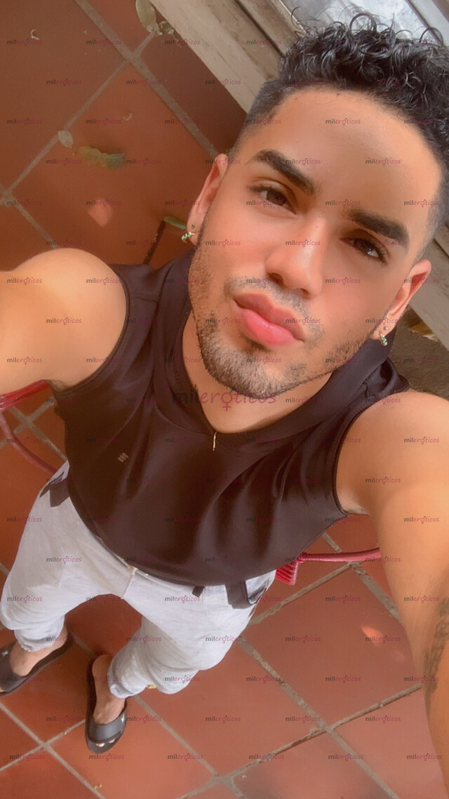 FOTOS DE MORENO ESBELTO BIEN CALIENTE Y CULI PARA TI