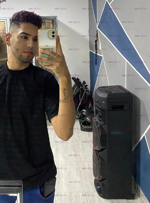 FOTOS DE MORENO ESBELTO BIEN CALIENTE Y CULI PARA TI